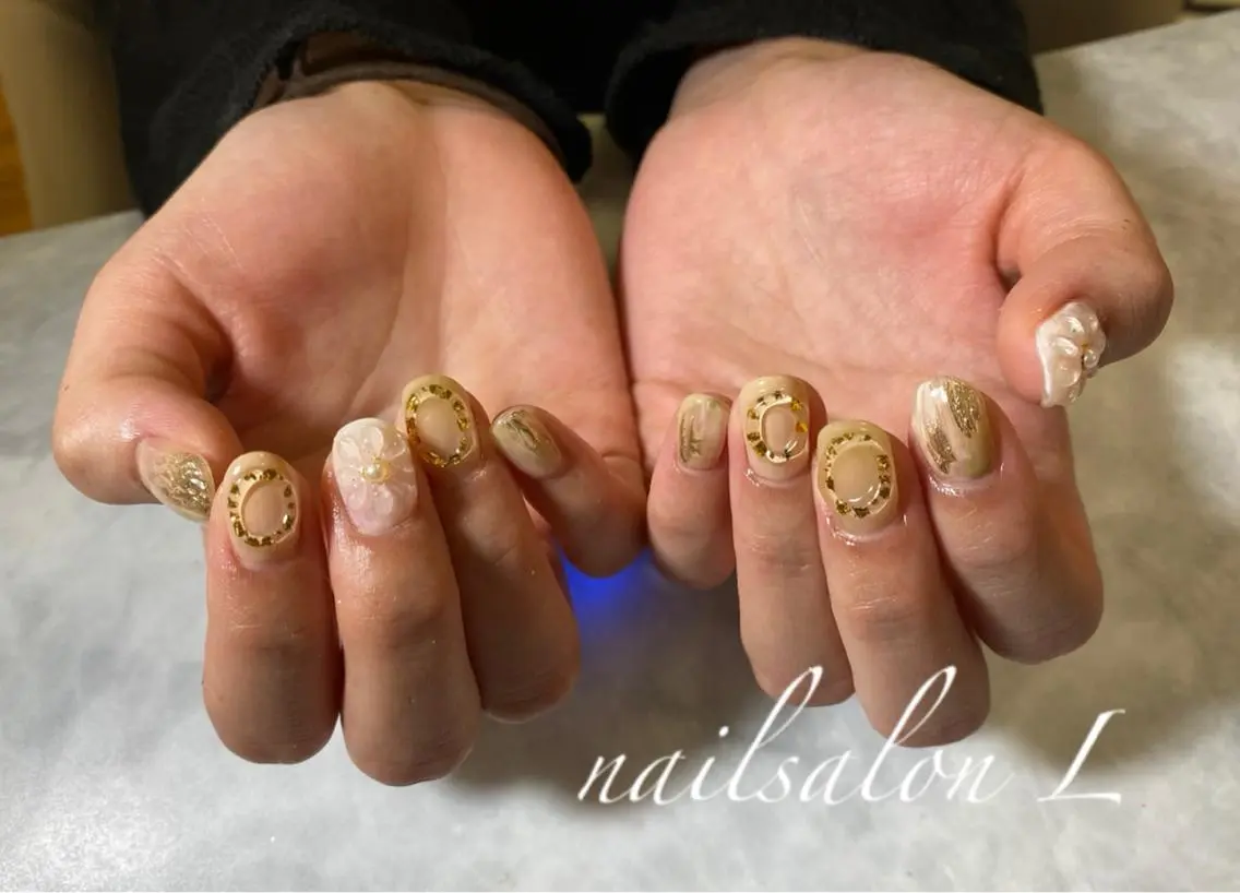 ネイル ニュアンスネイル NAILSALON Ｌのネイルデザイン