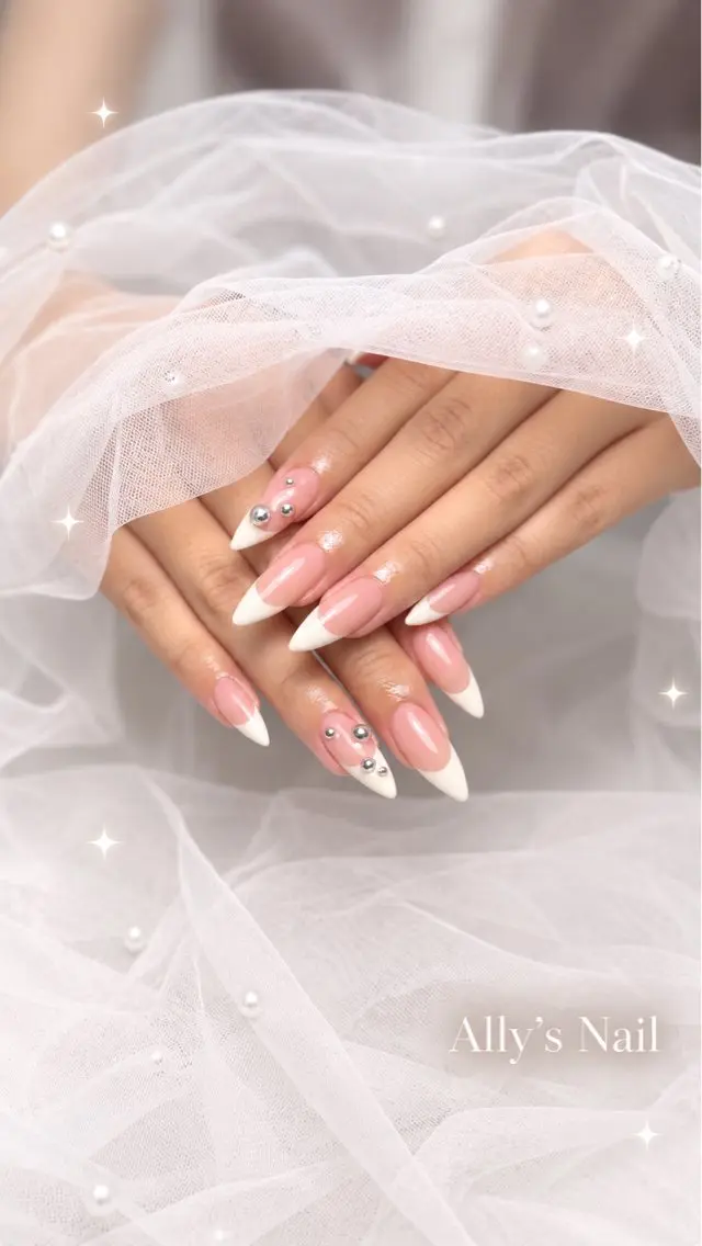 ネイル ハンドネイル Ally's Nailのネイルデザイン