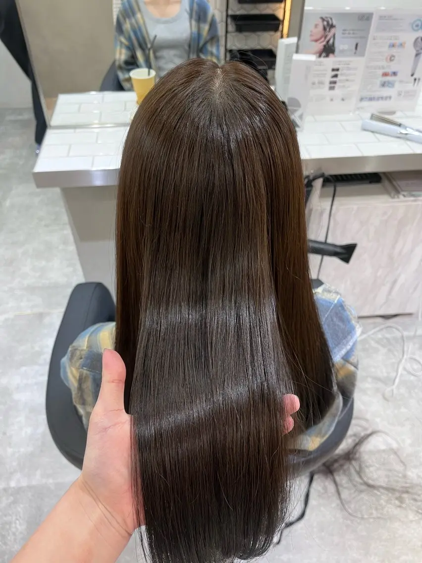 セミロング Viot 銀座 樋口 桃佳のヘアスタイル