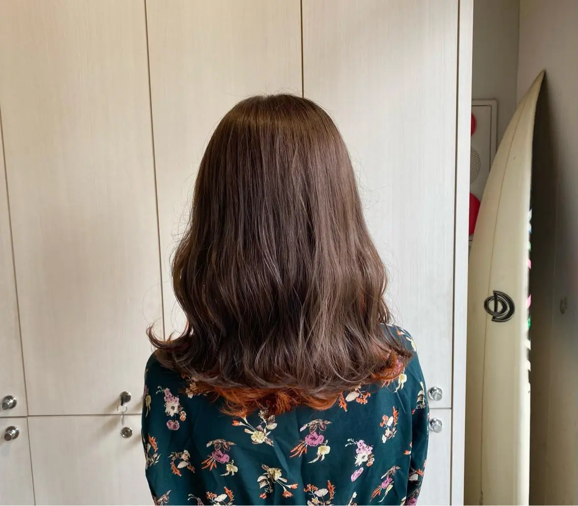セミロング カラー たなか もえなのヘアスタイル