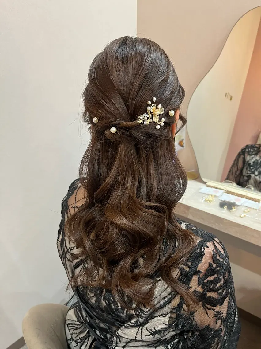 ヘアアレンジ ヘアセット Mila Akariのヘアスタイル