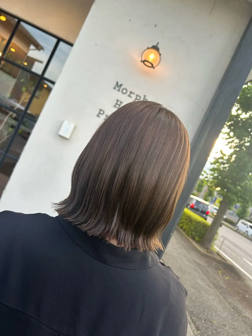 ミディアム カラー ベージュカラー ブリーチ ダブルカラー ブリーチなしカラー オリーブベージュ 井上 花音のヘアスタイル