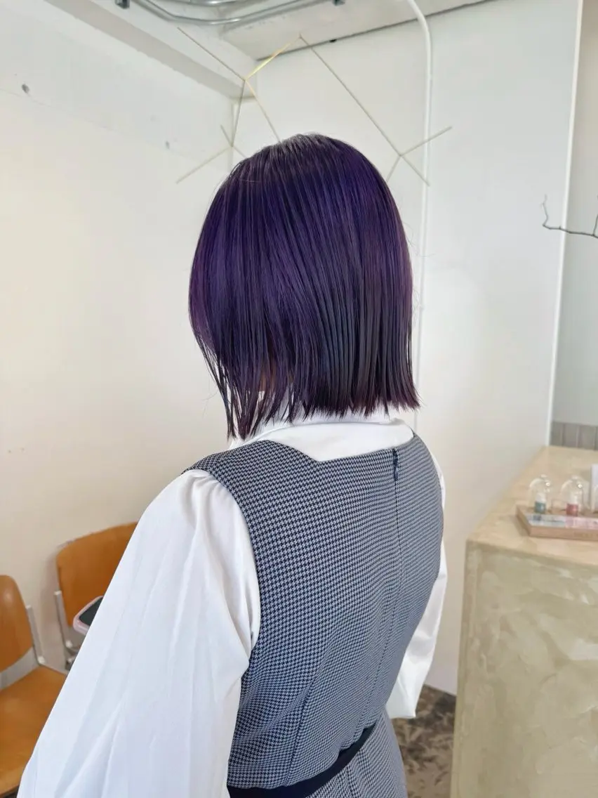 ショート カラー ブリーチ パープルカラー スギヤマ ショウゴのヘアスタイル