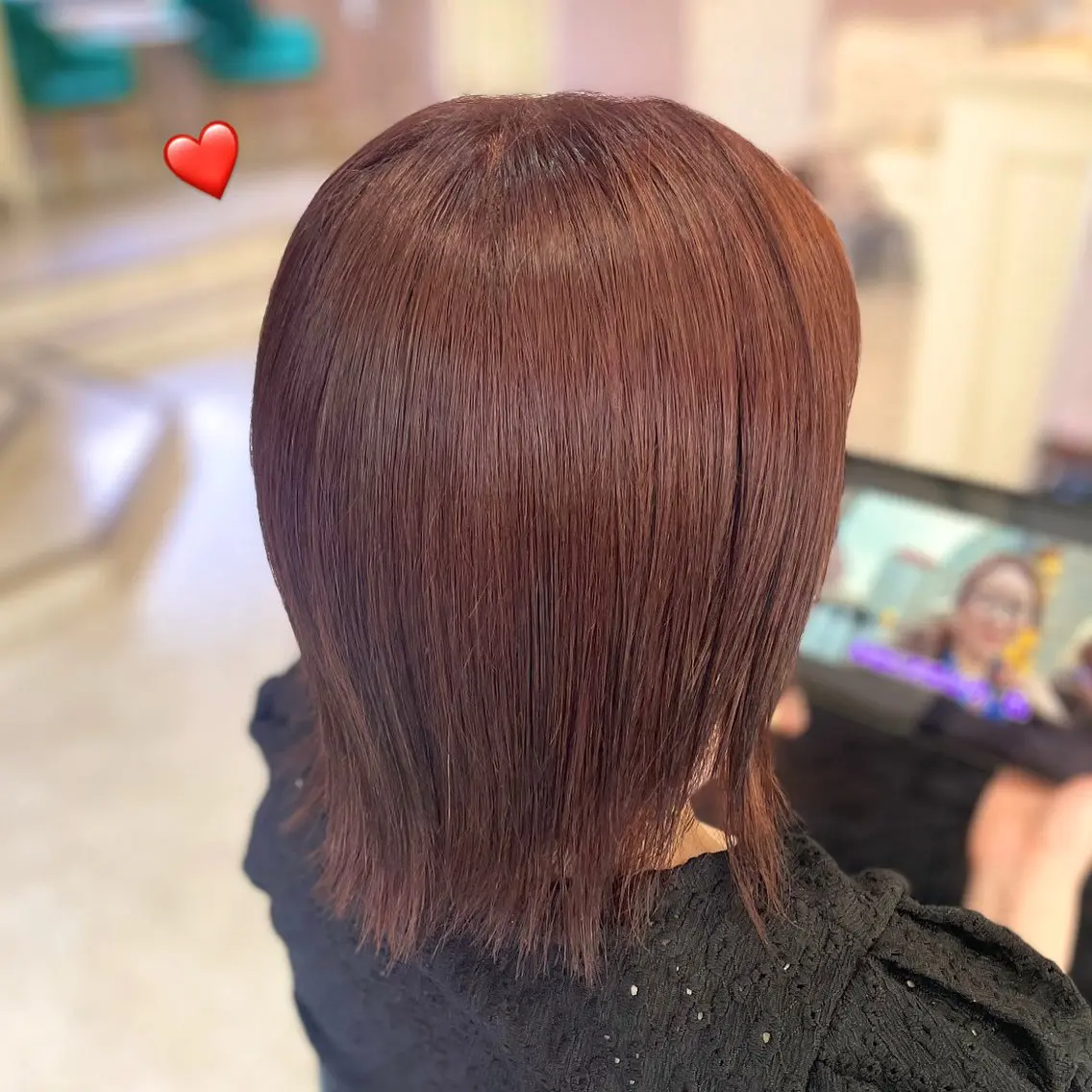 ミディアム カラー che'rie shizukiのヘアスタイル