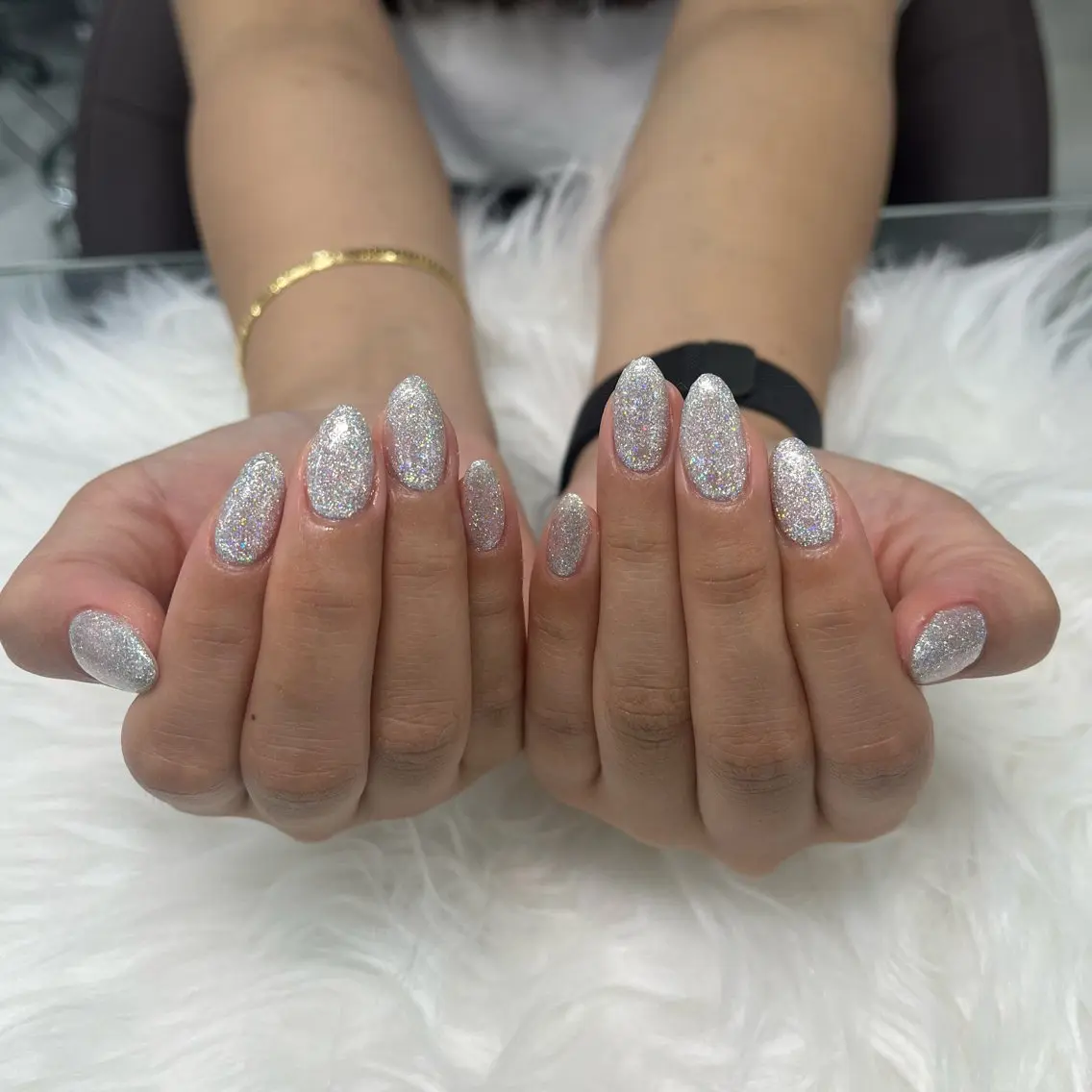 ネイル グリーン キラキラネイル ラメ(グリッター) 水色 オレンジ feminine nailのネイルデザイン