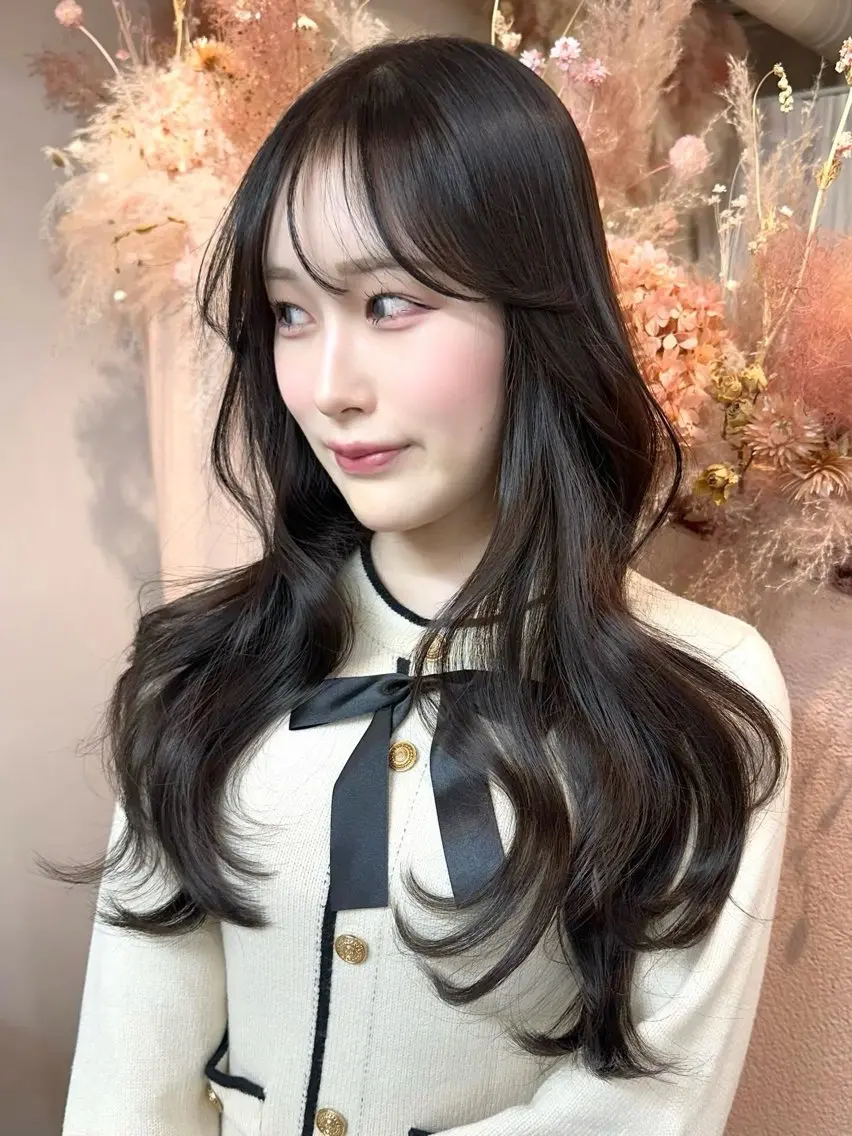 ロング カラー レイヤーカット 韓国ヘア🦢🖤 Sayumiのヘアスタイル