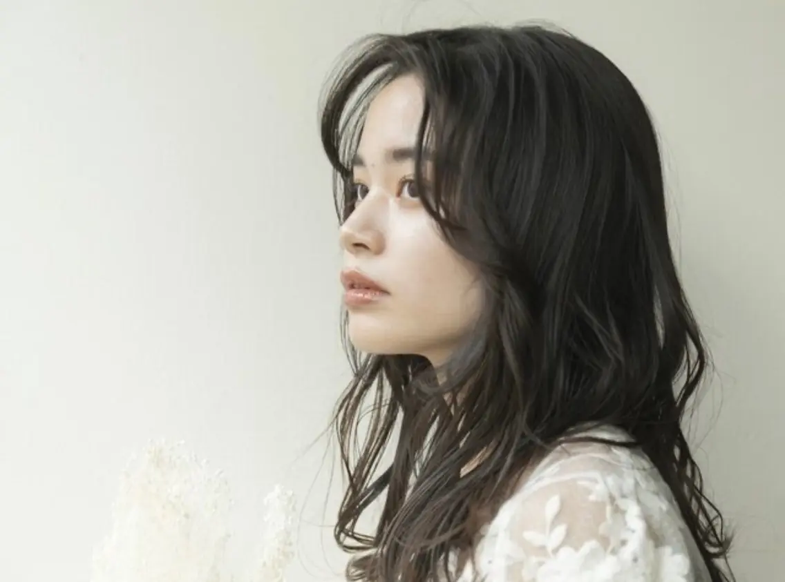セミロング KAI RIKAのヘアスタイル