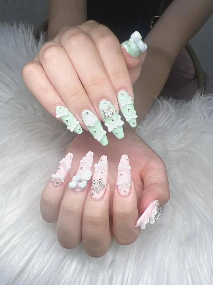 ロング 卒業式のヘアスタイル Lee Nailsのネイルデザイン