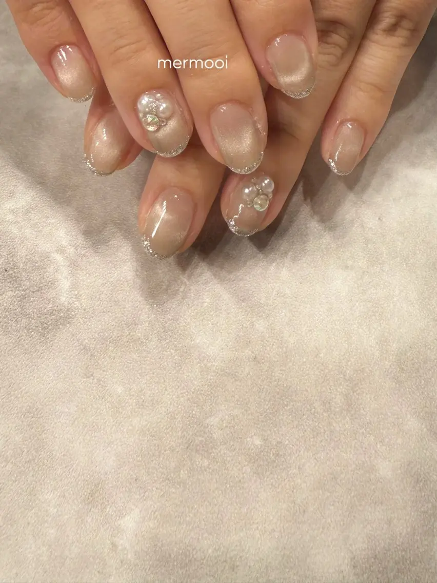 ネイル フレンチネイル ジェルネイル ラメ(グリッター) マグネットネイル パラジェル mermooi nailのネイルデザイン