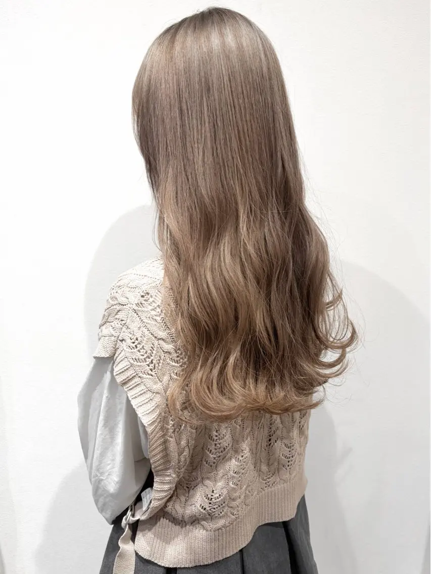 ロング カット ヘアカラー トリートメント MYRTLE TSUNODAのヘアスタイル