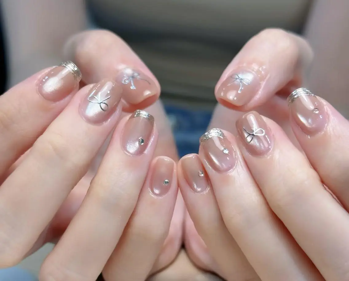 マツエク・マツパ ハンドネイル エリ🫧 nail池袋東口のネイルデザイン