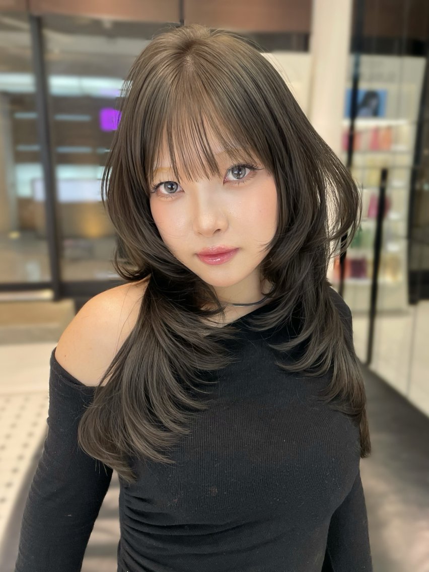 セミロング カラー 透明感カラー グレージュ オリーブグレージュ オリーブグレー ハッシュカット カット ヘアカラー トレンドレイヤー🦋 AYAKAのヘアスタイル