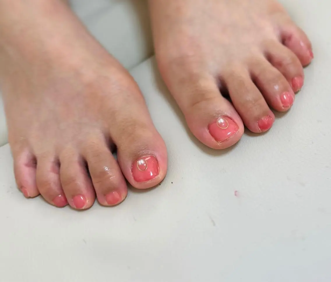 ネイル フットネイル シンプルネイル nail M&Tのネイルデザイン