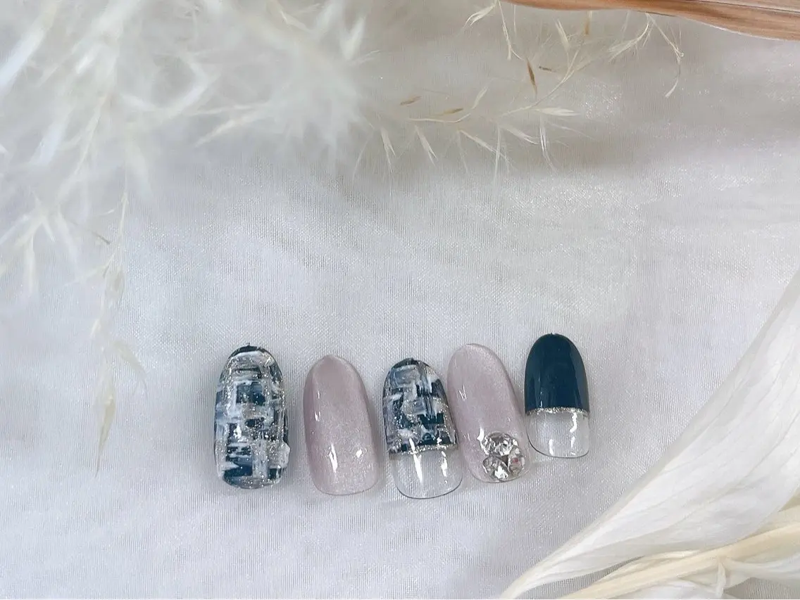 ネイル オーロラネイル ブルー フットネイル フレンチネイル ジェルネイル kiki nail たまプラーザのネイルデザイン