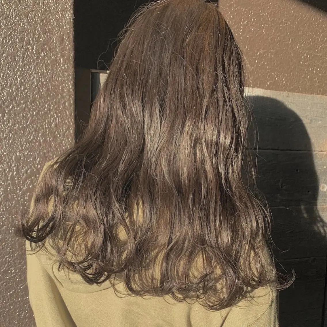 セミロング カラー 今泉 蘭のヘアスタイル