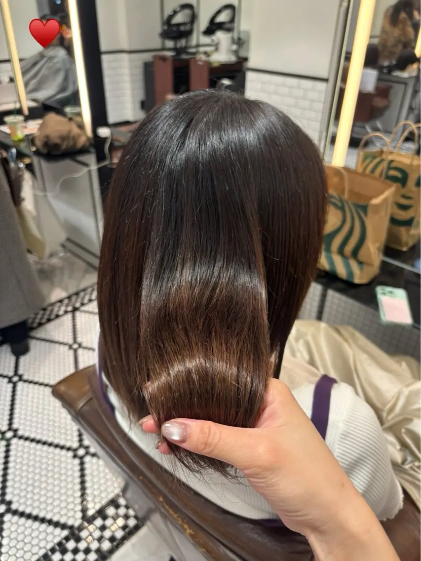 ミディアム 竜口 桃果のヘアスタイル