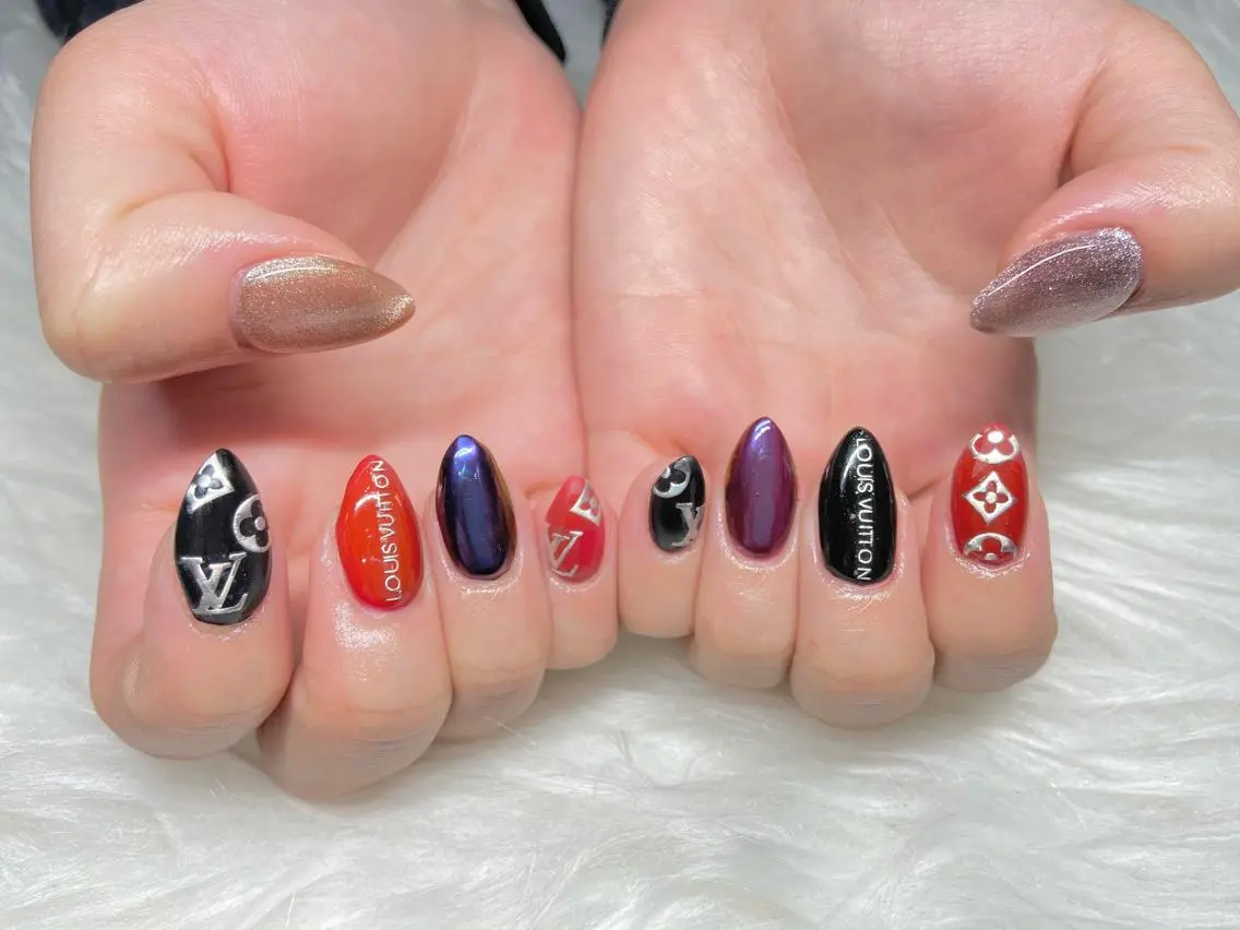 ネイル Miki 本町駅｜💅‎🤍のネイルデザイン