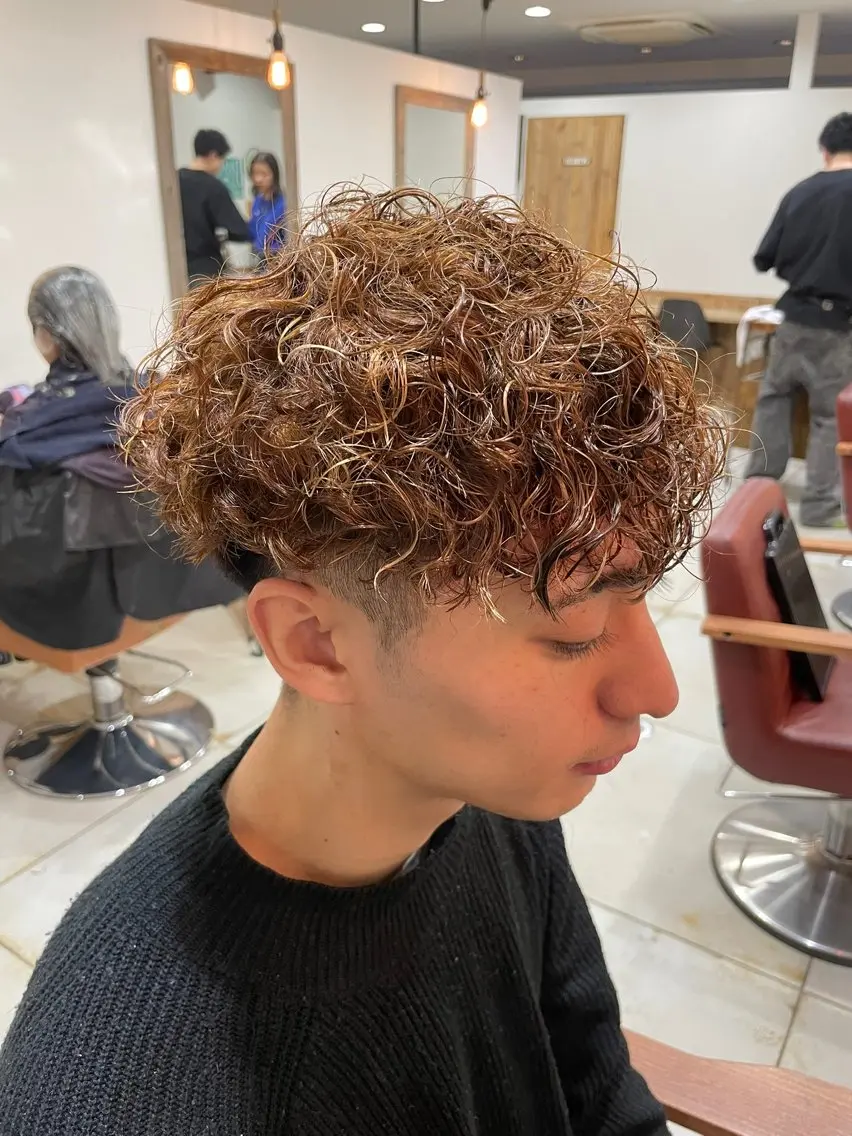 ショート カラー パーマ カット ヘアカラー Wカラーレイヤーカ ット⚡️CHIAKIのヘアスタイル