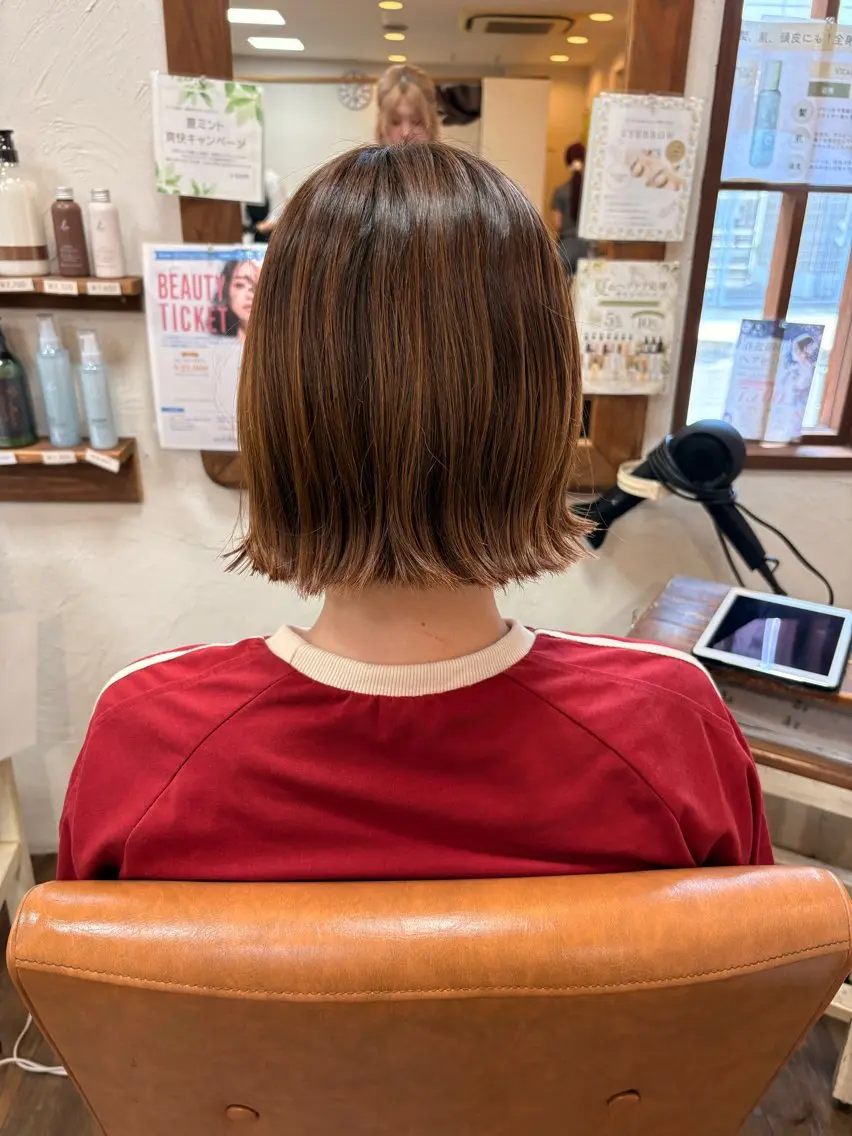 ショート ボブ 三宅 デザインカラー 透明感カラー✨のヘアスタイル
