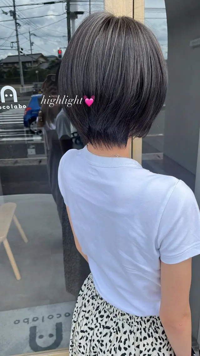 ショート ハイライト 中屋 日和のヘアスタイル
