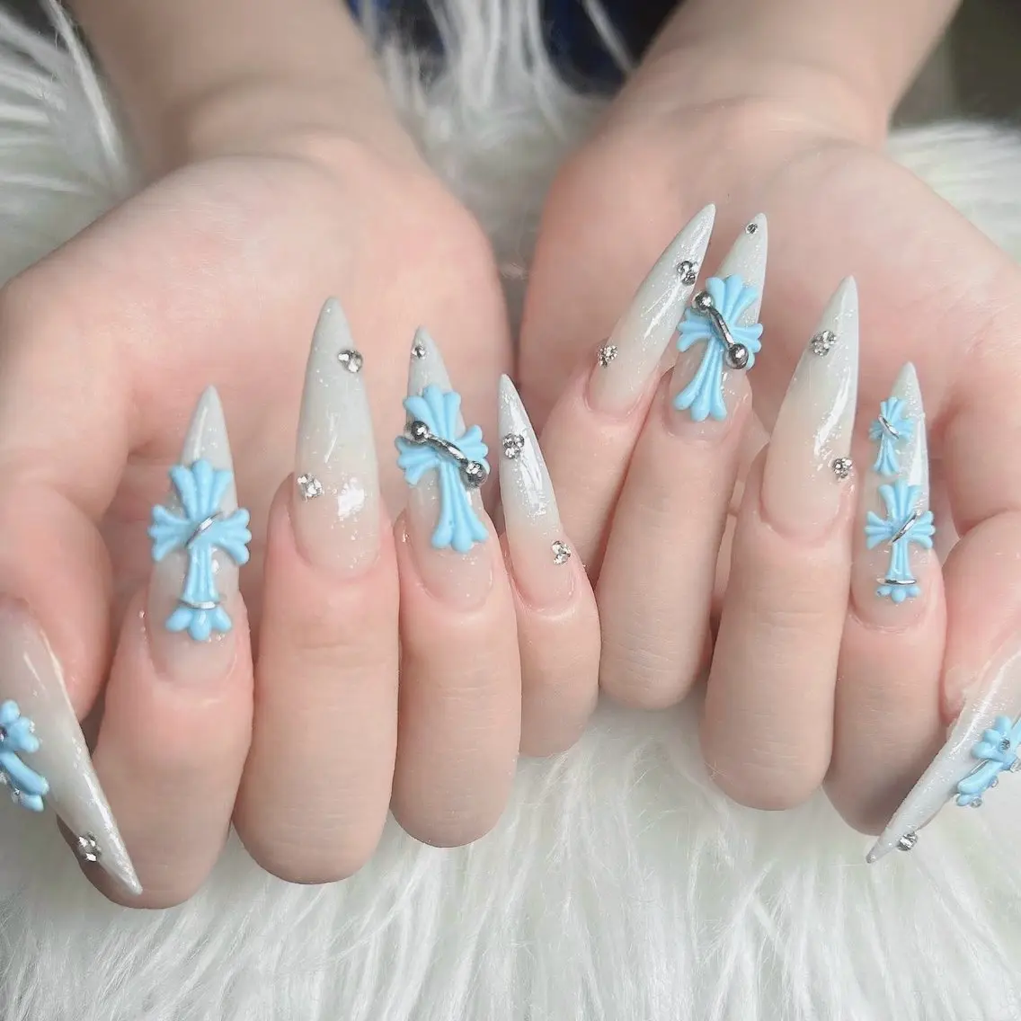 ネイル フットネイル フレンチネイル グラデーション 韓国ネイル ロングネイル ハンドネイル Hot Nail Salonのネイルデザイン