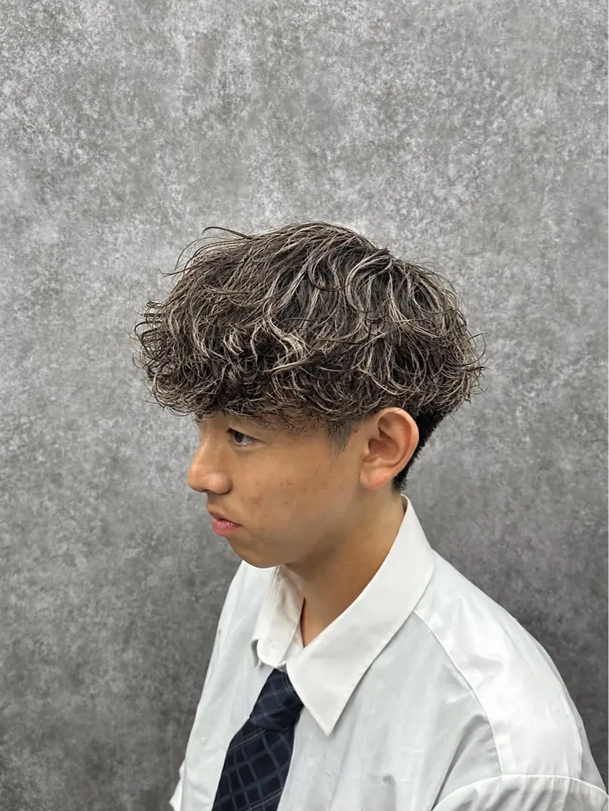 ショート カット ヘアカラー パーマ トリートメント 🔥フェザーパーマ 特化🔥勇斗のヘアスタイル