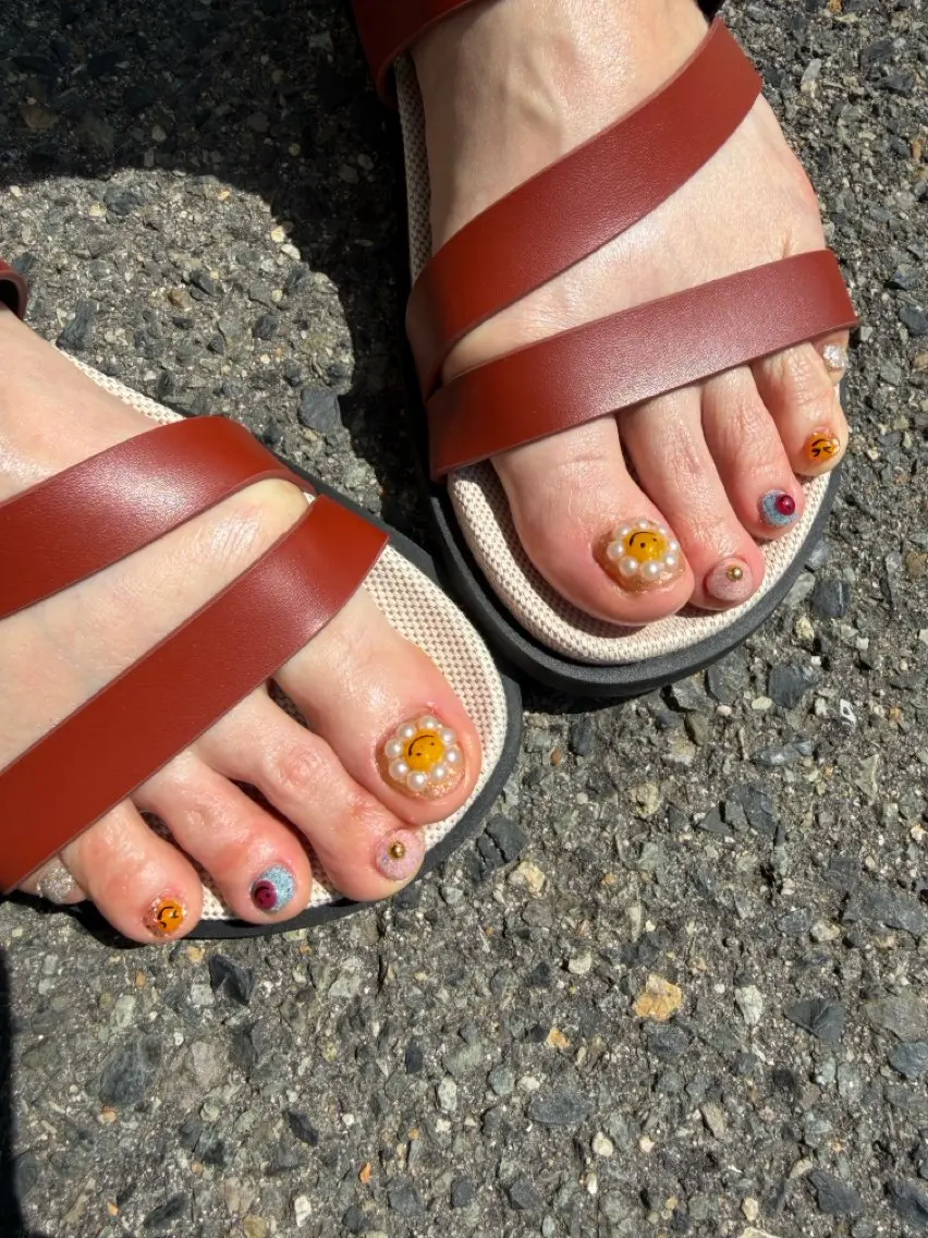 ネイル フットネイル KOLLABO nailのネイルデザイン