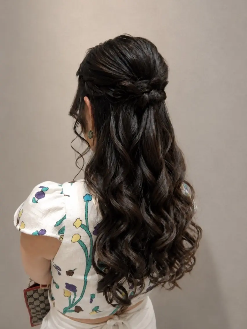 ロング ヘアアレンジ Hair&Nail ,YUMAのヘアスタイル