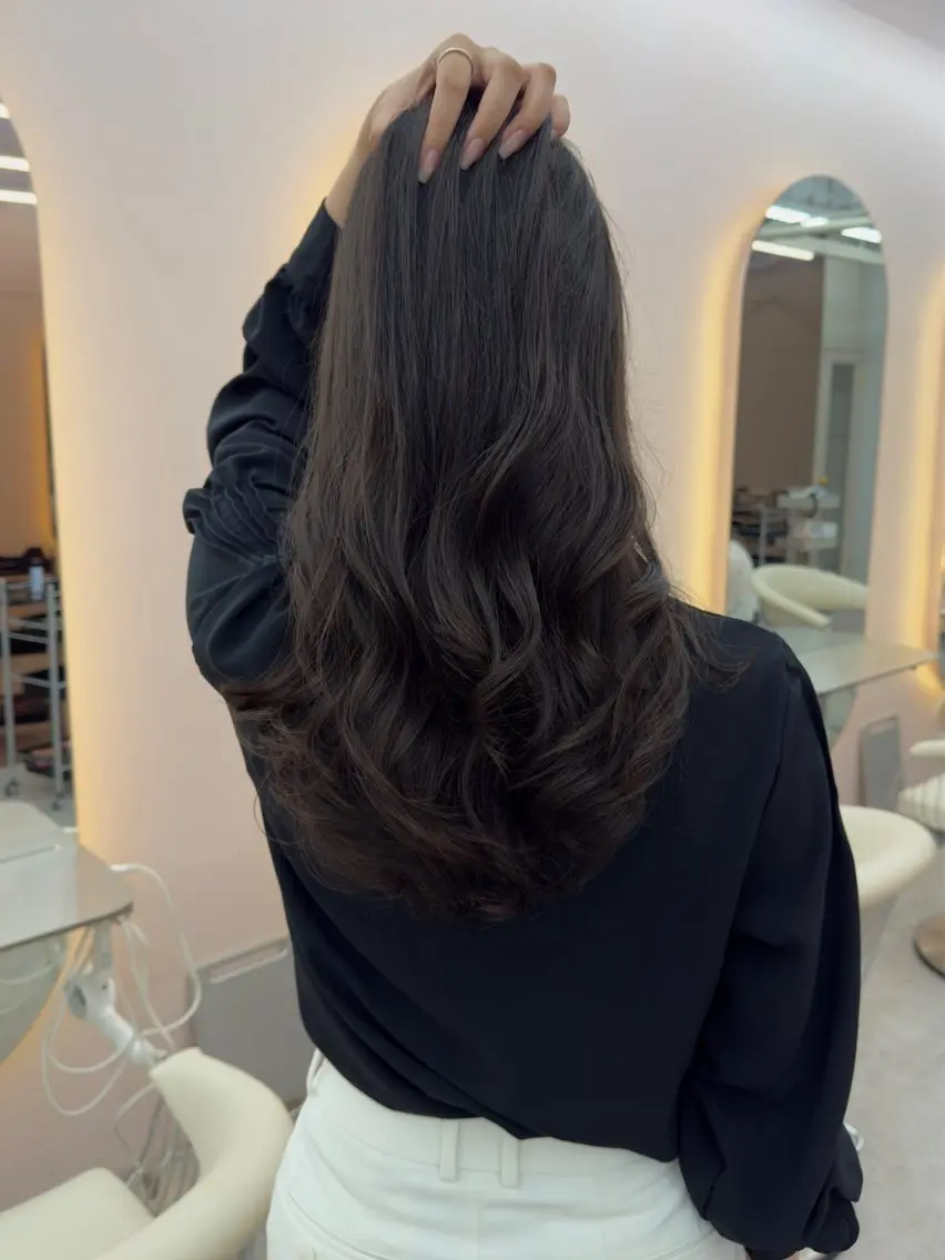 セミロング パーマ セミロングパーマ カット パーマ トリートメント ✨コテ巻き風パーマ ✨川合佑哉のヘアスタイル