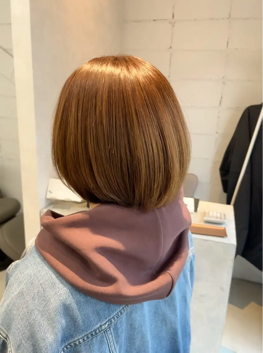 ショート カラー ベージュカラー ブリーチ ブリーチなしカラー FERIA あべの yumeho🍭のヘアスタイル