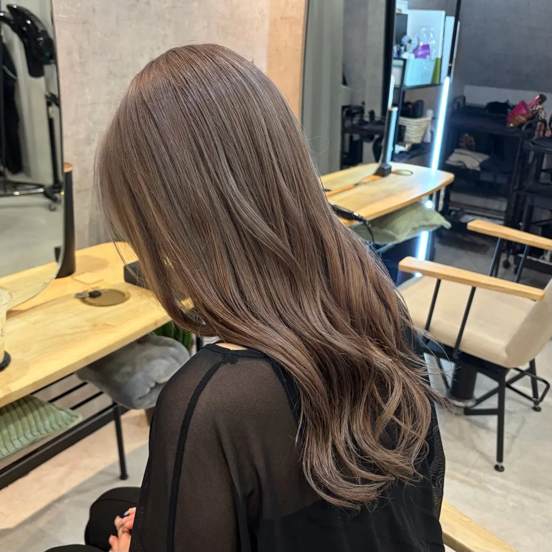 ロング カラー ヘアカラー HAILEY/ 富田実桜のヘアスタイル