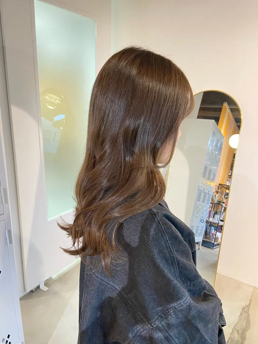 〈透明感寒色カラー特別価格🫧〉カット×透明感ケアカラー×𝐀𝐮𝐣𝐮𝐚2stepTRの写真