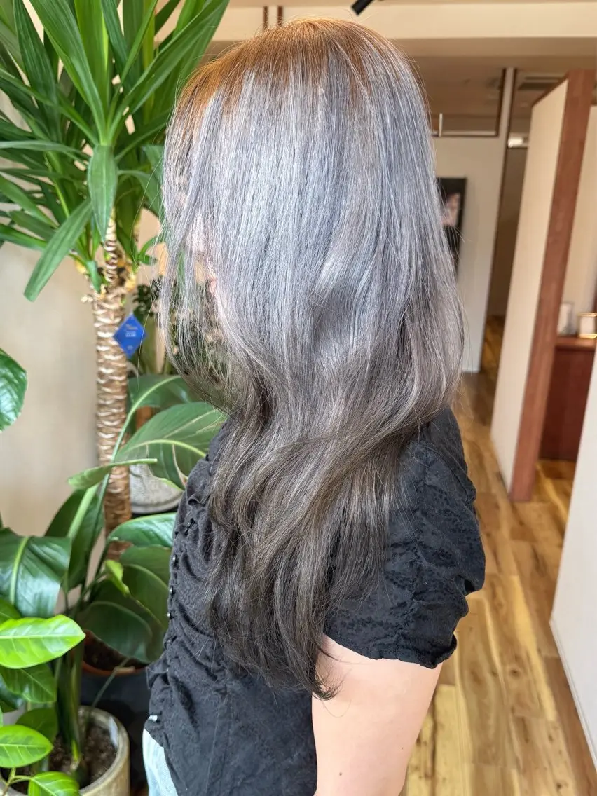 ロング ヘアカラー トリートメント タム 河原町のヘアスタイル