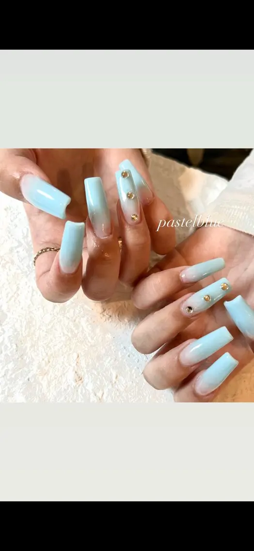 💎オフ込み限定💎スカルプ1色グラデーション8800円💅🏽✨ストーンアート2本付き(料金内のストーン)の写真