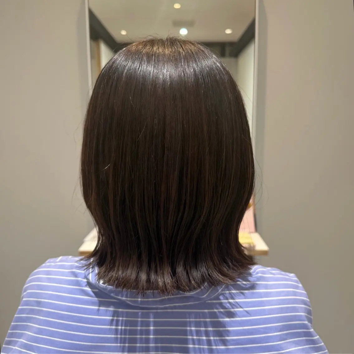 ミディアム カラー 残間 美月のヘアスタイル