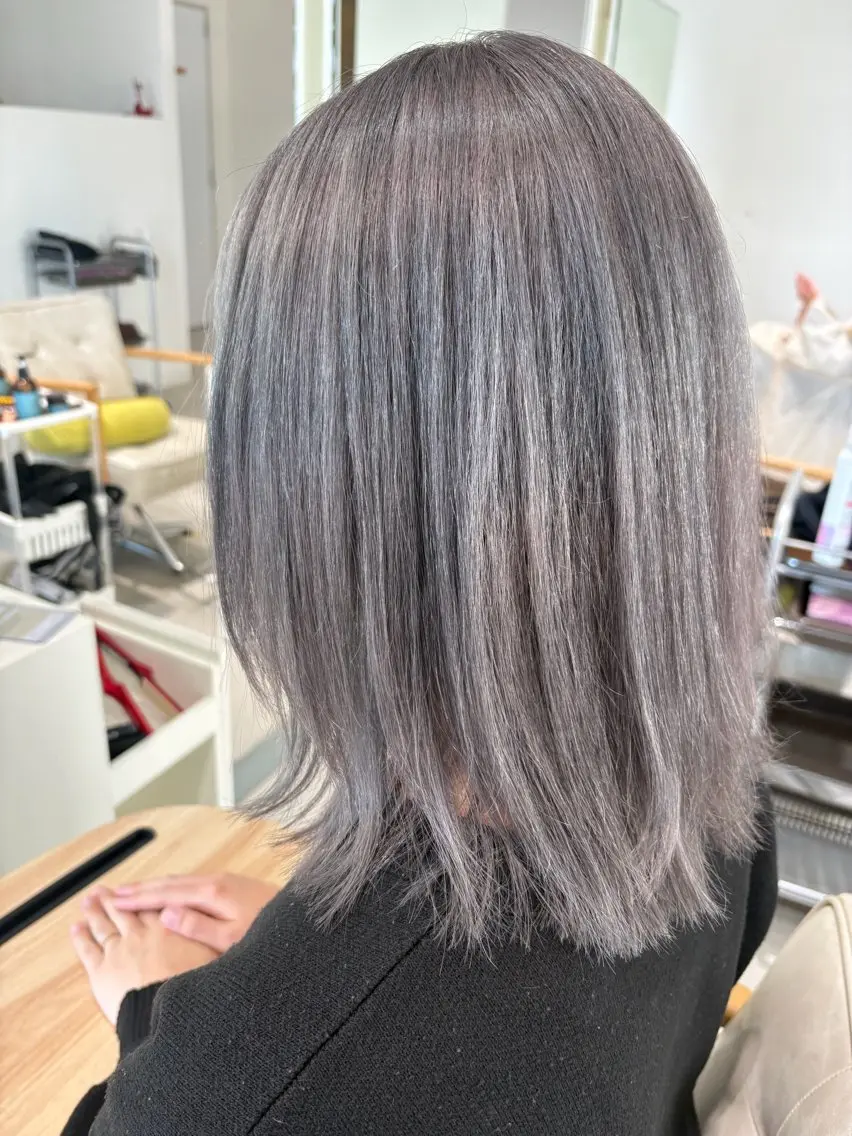 ミディアム ヘアカラー 木村 友泉のヘアスタイル