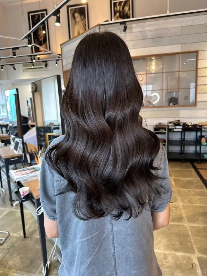 セミロング カラー 佐渡山 隼多のヘアスタイル