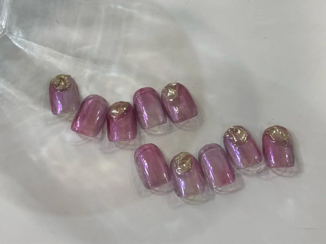 ネイル Salondevi2 isanaのネイルデザイン