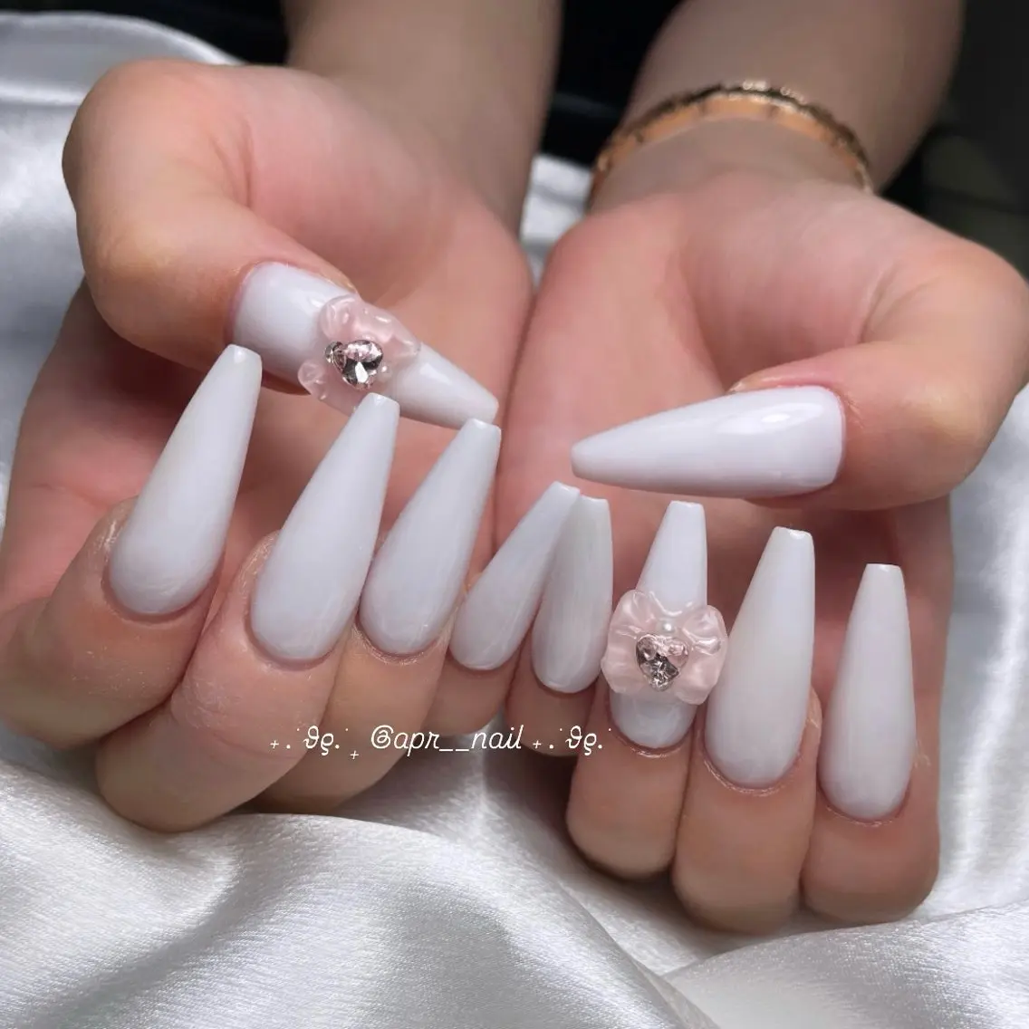 ネイル ロングネイル ハンドネイル Nailsalon apricotのネイルデザイン