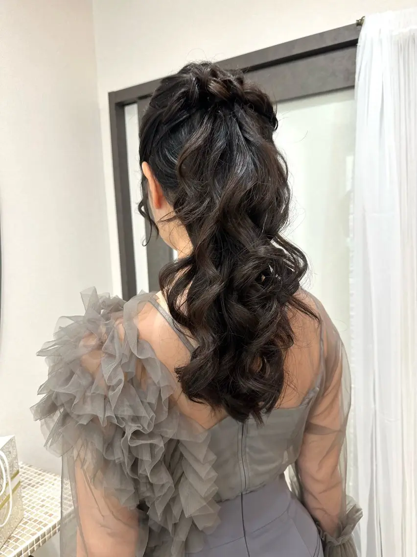 ロング Mila Hazukiのヘアスタイル