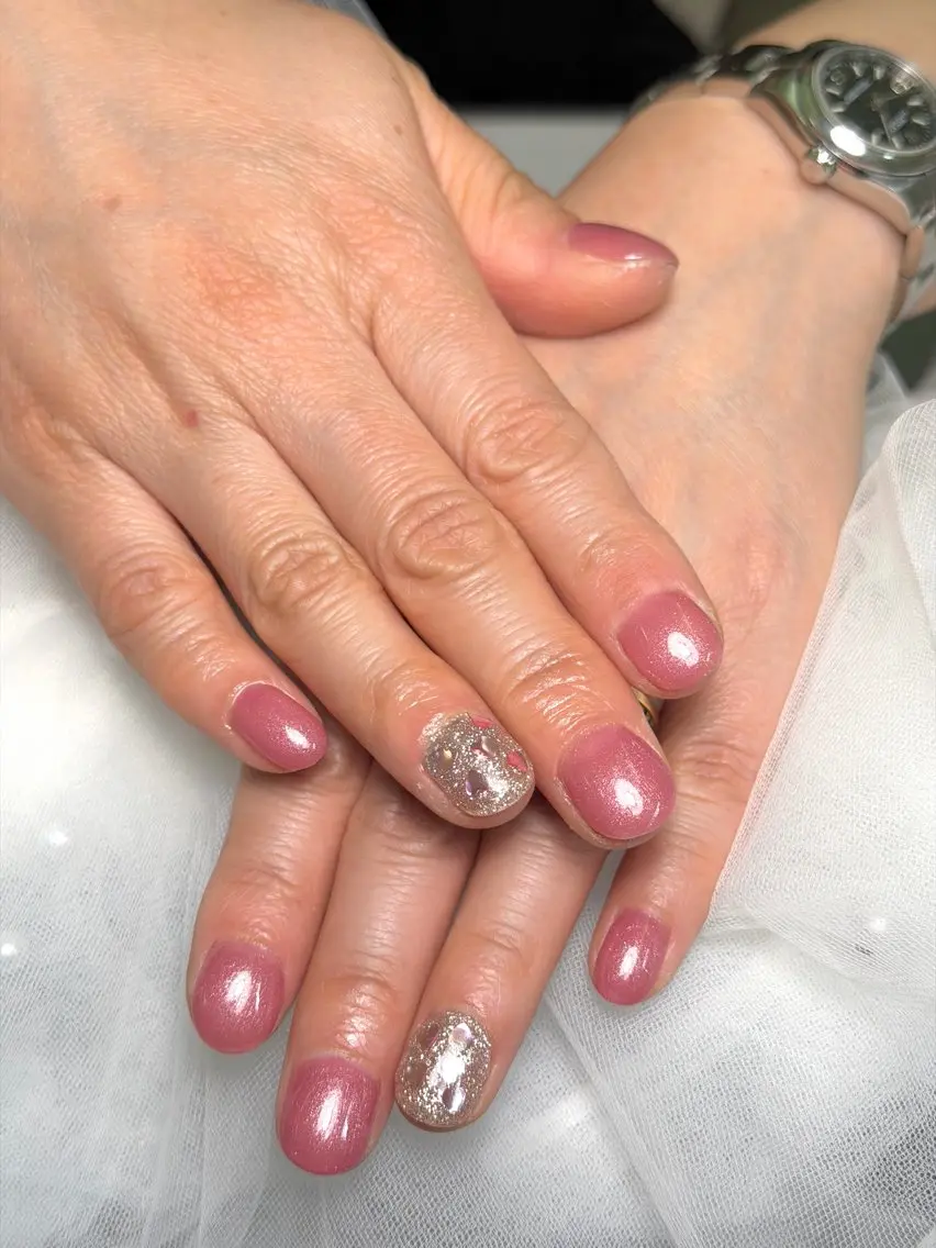 ネイル 池袋Uni nail 上品シンプルデザインのネイルデザイン