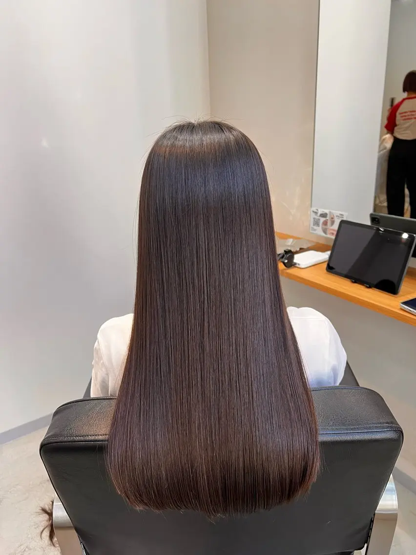 ロング カット 縮毛矯正 トリートメント onestリュウガ 縮毛矯正/透明感のヘアスタイル