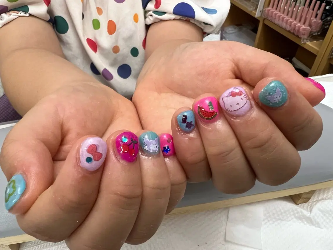 キッズ ネイル ネイルサロン yunaのネイルデザイン