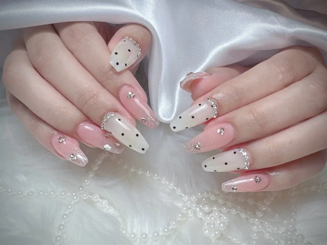ネイル フットネイル フレンチネイル グラデーション 韓国ネイル マグネットネイル ハンドネイル ハンドケア Hara Nail 【持ち込みOK】のネイルデザイン