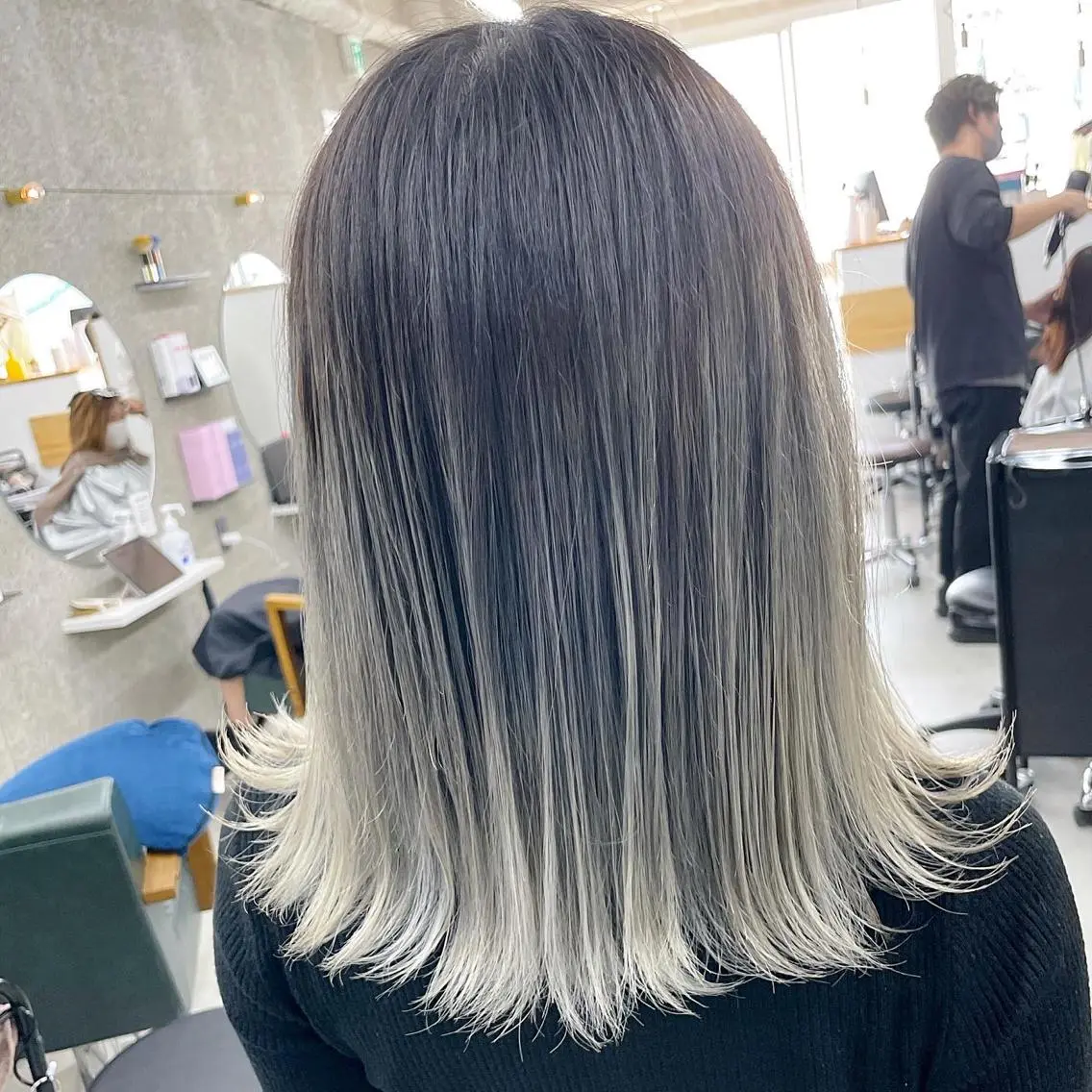 ミディアム カラー ヘアカラー トリートメント Lull1人美容室 バレイヤージュのヘアスタイル