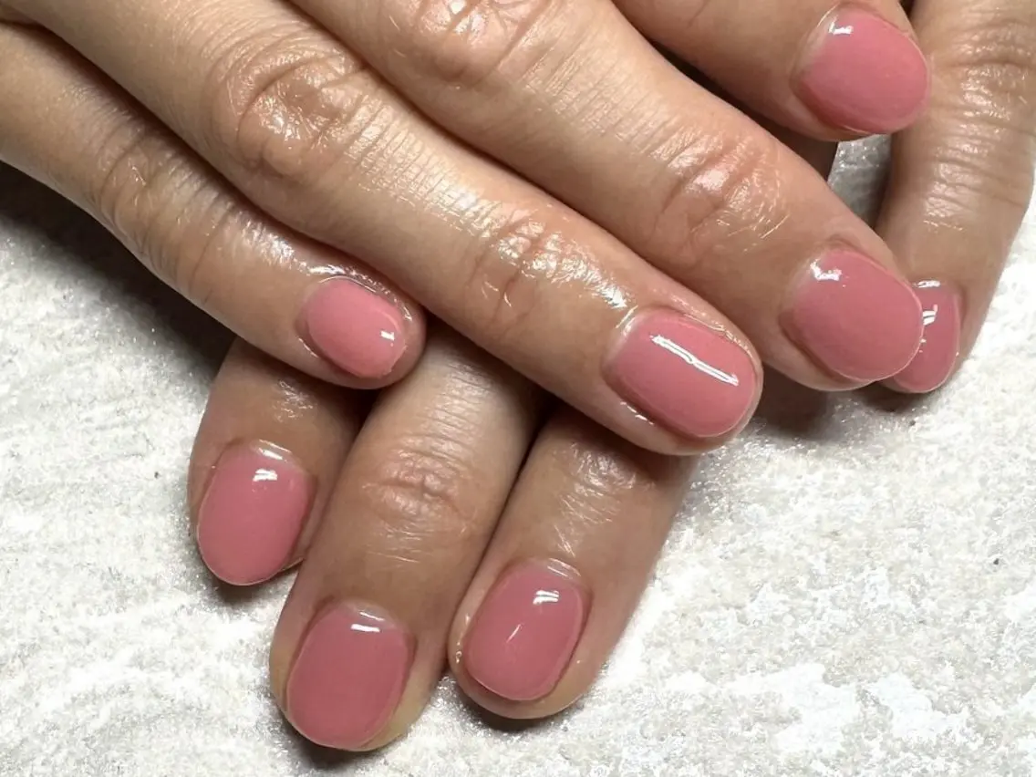 ネイル 韓国ネイル マグネットネイル ワンカラーネイル ピンク リボン ハンドネイル JULIE NAILのネイルデザイン