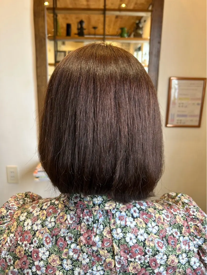 ミディアム カット YUKI .のヘアスタイル