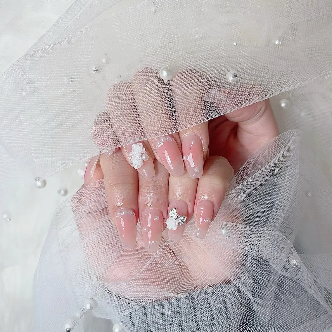 ミディアム ハンドネイル Chiin Nailのネイルデザイン