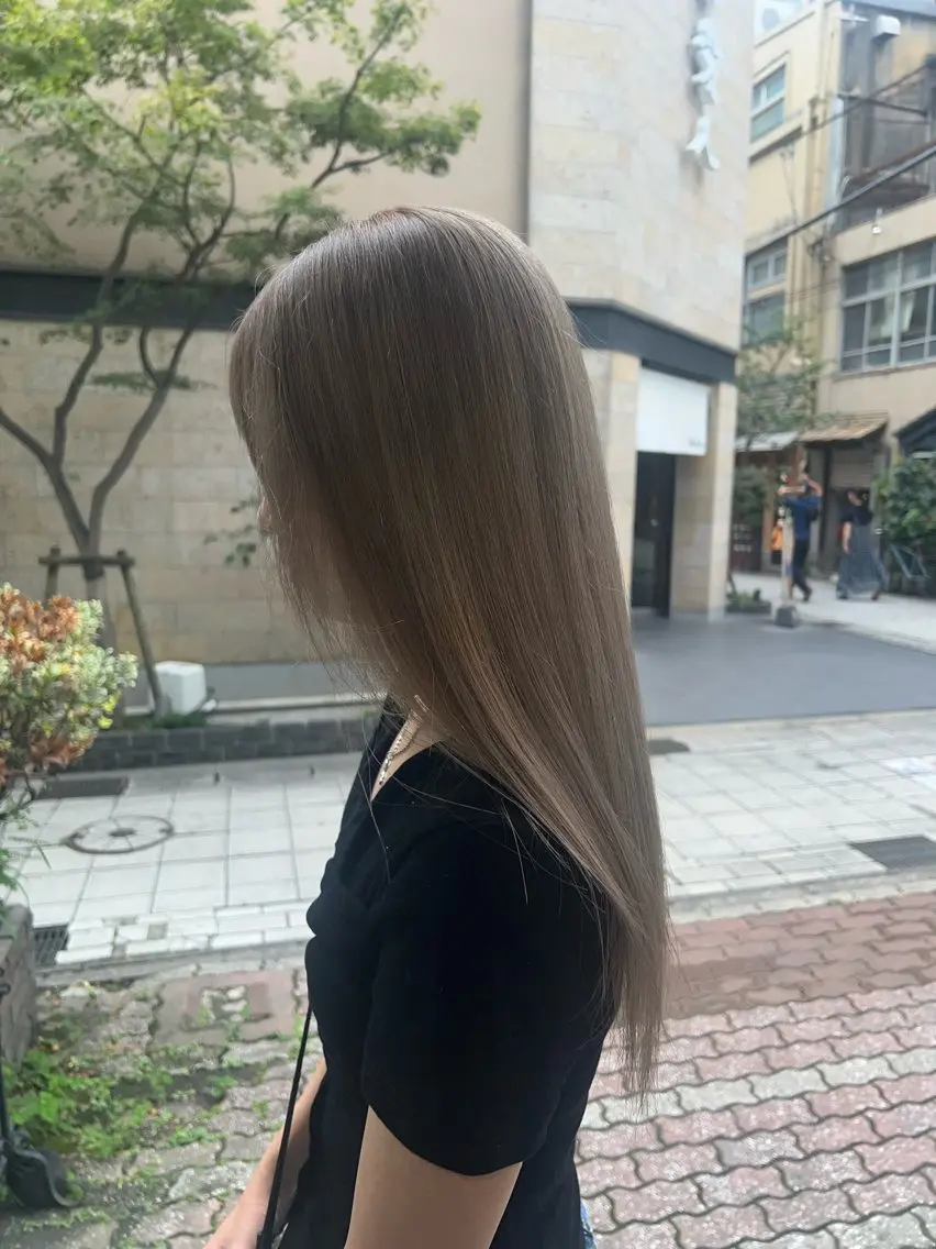 ロング カラー ベージュカラー ヘアカラー Ⓜ️irai ✮のヘアスタイル
