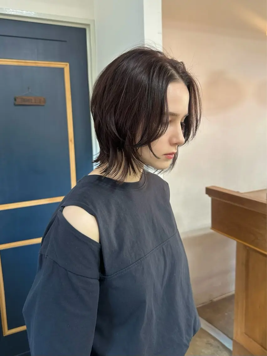 ミディアム ハイレイヤー レイヤーカット カット ヘアカラー トリートメント NAGISA髪質改善 &透明感カラー🪞のヘアスタイル